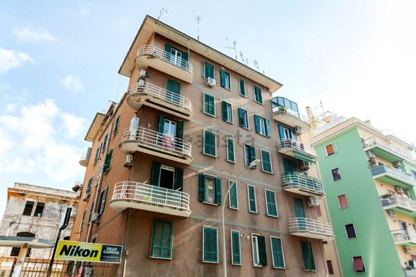 appartamento in vendita a Roma in zona Appio Latino