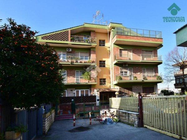 appartamento in vendita a Roma in zona Appio Claudio
