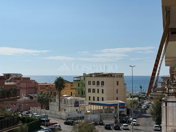 appartamento in vendita a Roma in zona Ostia