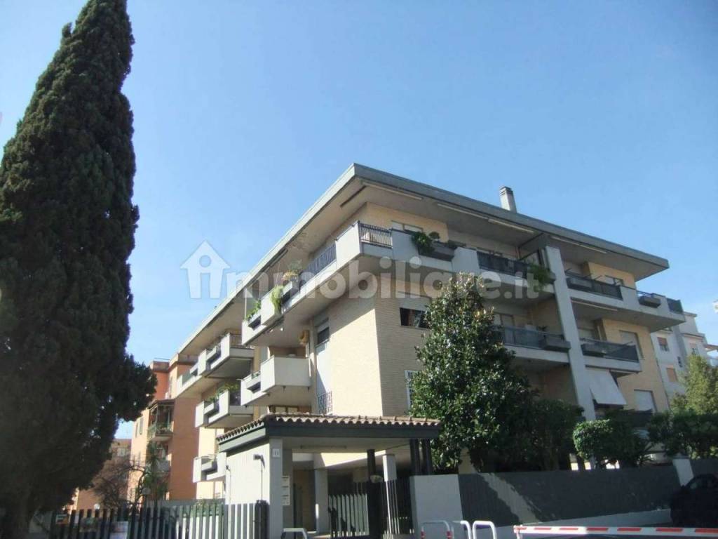 appartamento in vendita a Roma in zona Alessandrino