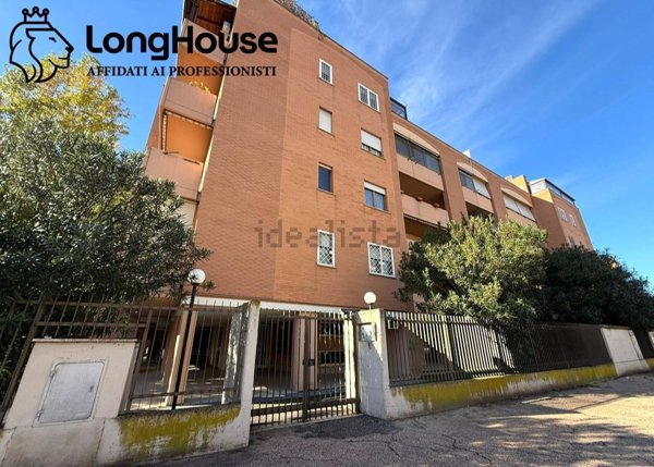 appartamento in vendita a Roma in zona Ponte di Nona