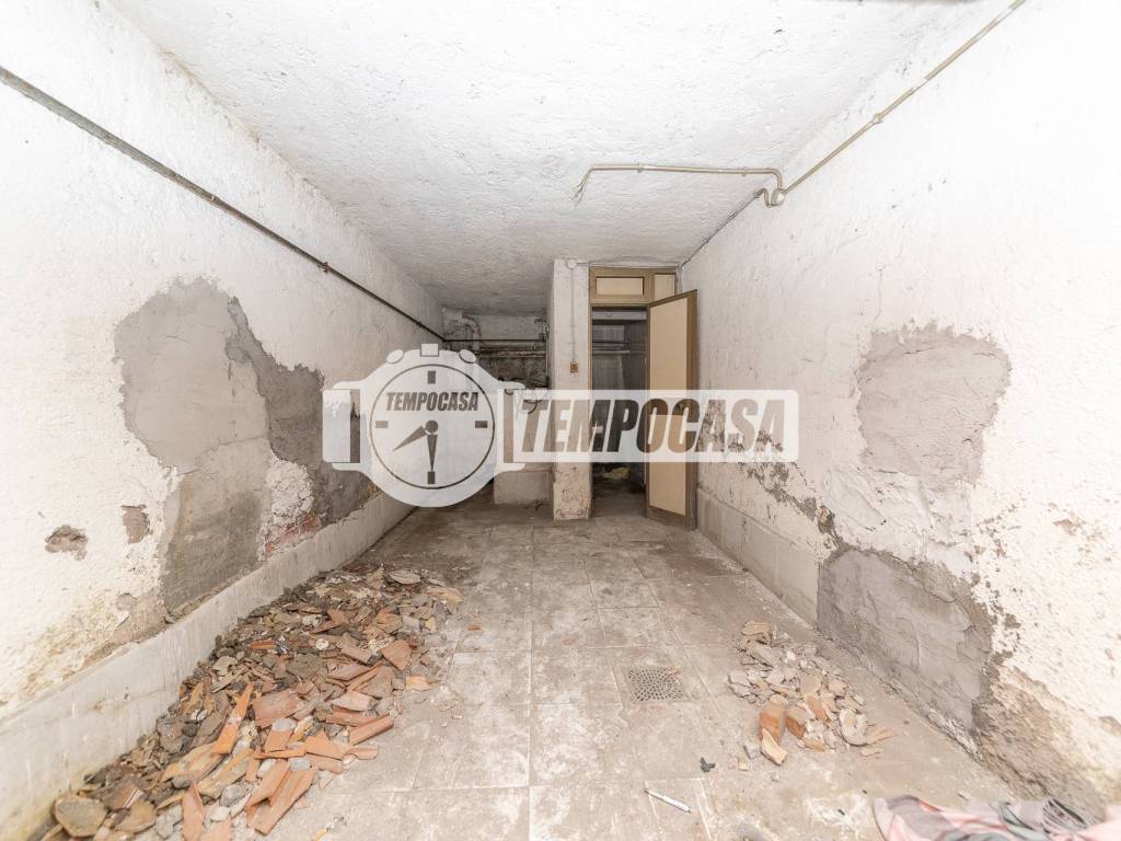 negozio in vendita a Roma in zona Tiburtino