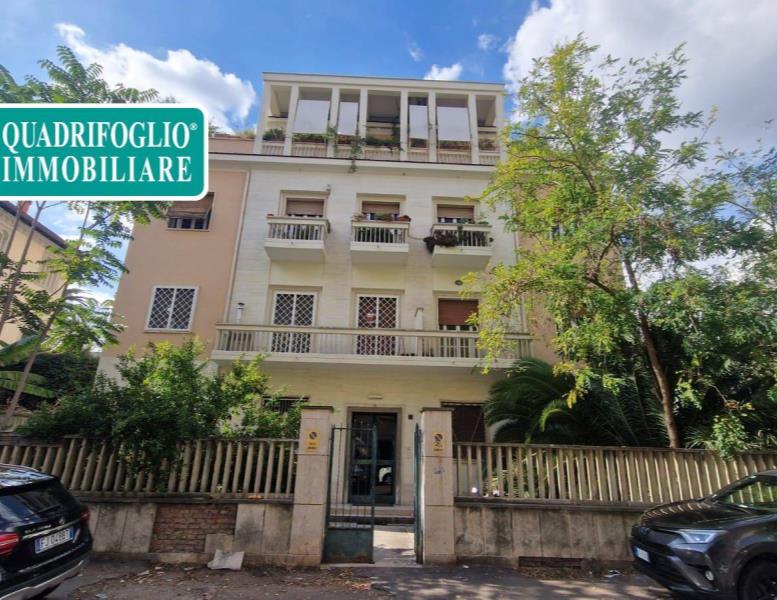 appartamento in vendita a Roma in zona Gianicolense