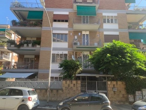 appartamento in vendita a Roma in zona Gianicolense