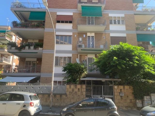 appartamento in vendita a Roma in zona Gianicolense