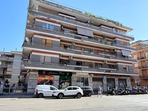 ufficio in vendita a Roma in zona Monte Sacro/Talenti