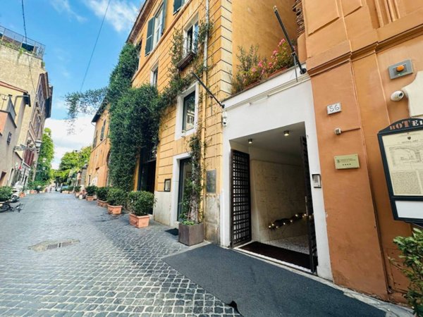 appartamento in vendita a Roma in zona Centro Storico