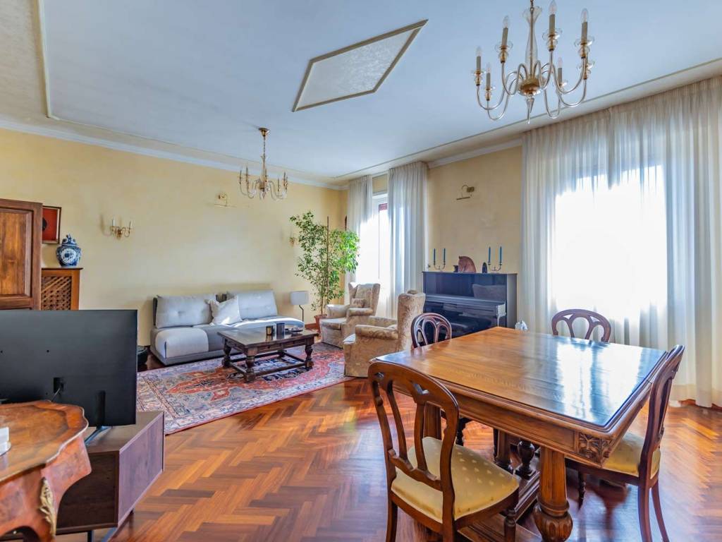 appartamento in vendita a Roma