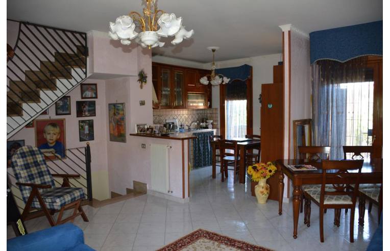 casa indipendente in vendita a Roma in zona Tor de' Cenci
