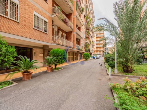 appartamento in vendita a Roma in zona Prenestino-Labicano