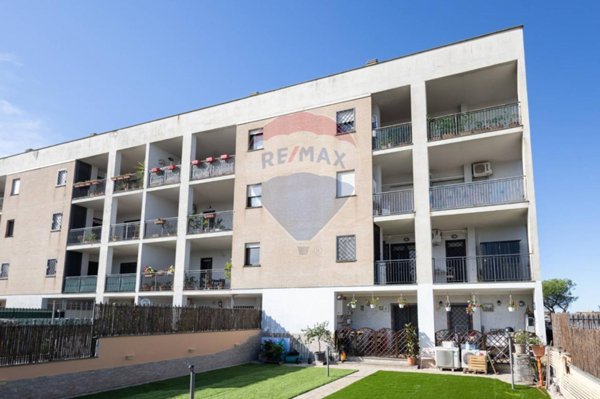 appartamento in vendita a Roma in zona Ponte di Nona