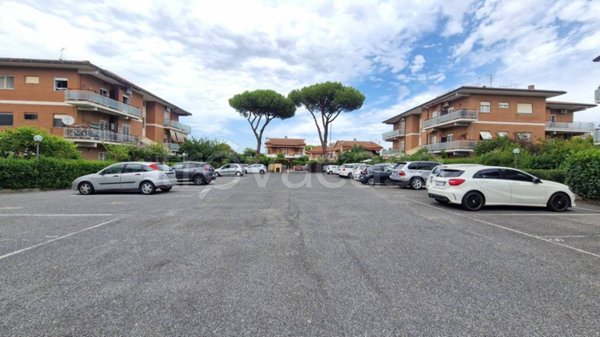 appartamento in vendita a Roma in zona Casal Morena
