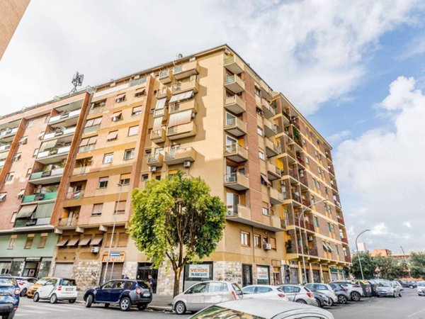 appartamento in vendita a Roma in zona Prenestino-Centocelle