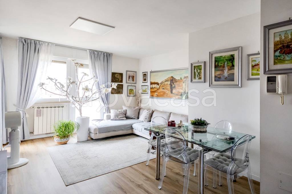 appartamento in vendita a Roma in zona Cinquina