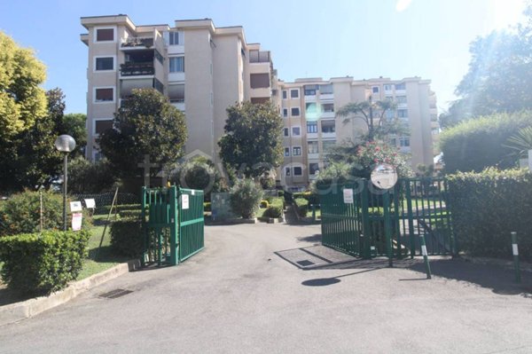 appartamento in vendita a Roma in zona Torre Gaia