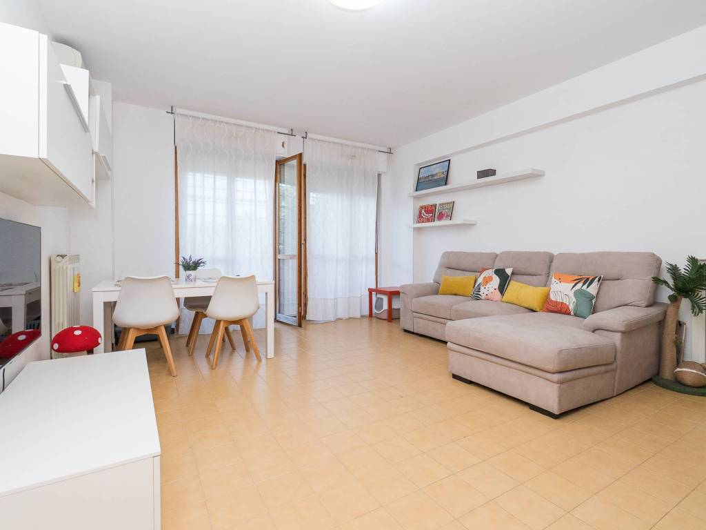 appartamento in vendita a Roma in zona Settecamini