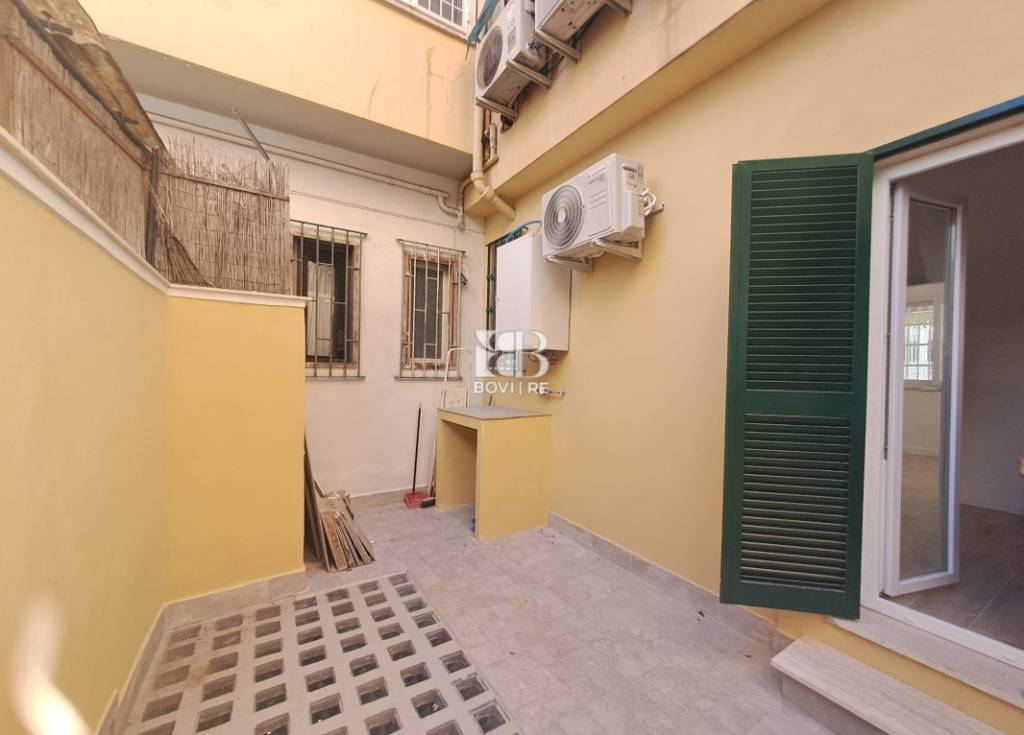appartamento in vendita a Roma in zona Appio Latino