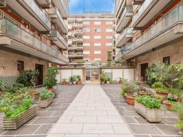 appartamento in vendita a Roma in zona Trieste