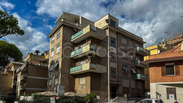 appartamento in vendita a Roma in zona Primavalle