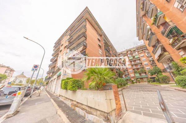 appartamento in vendita a Roma in zona Cinecittà