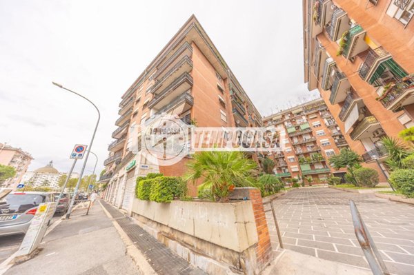 appartamento in vendita a Roma in zona Don Bosco
