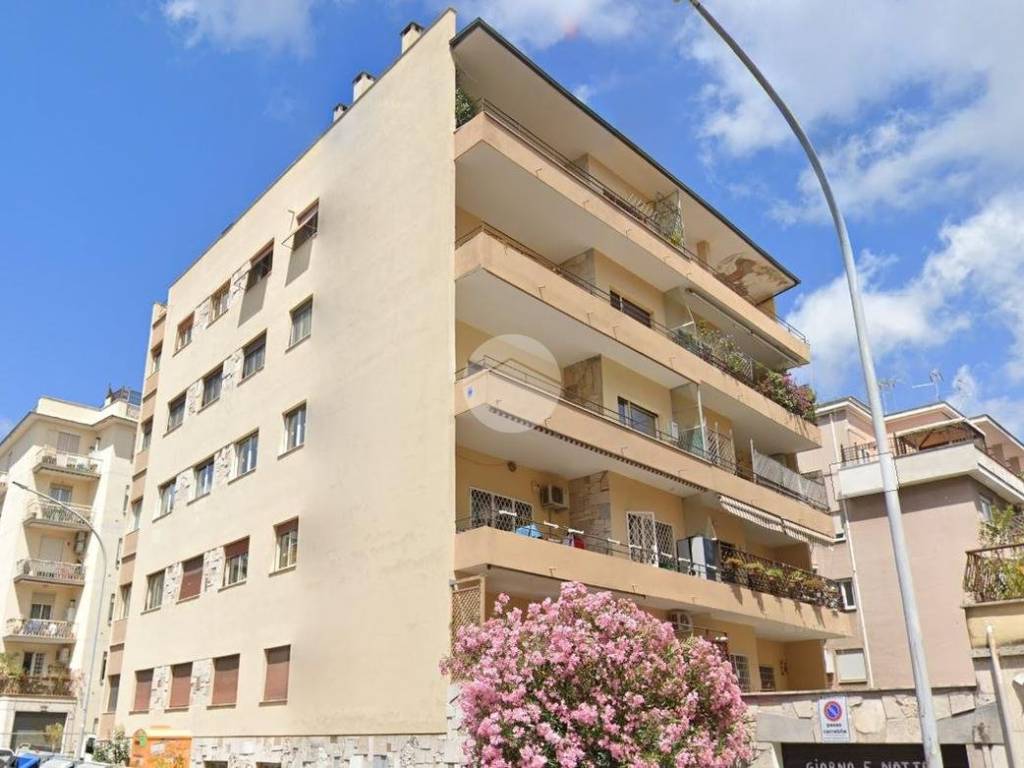 appartamento in vendita a Roma in zona Gianicolense