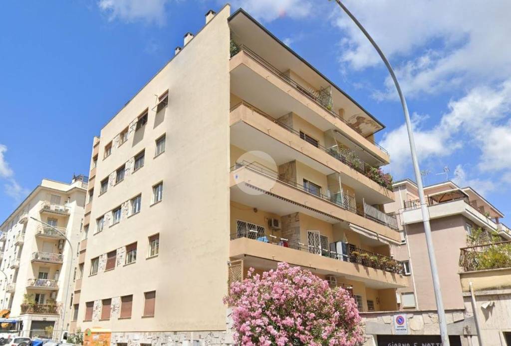 appartamento in vendita a Roma in zona Gianicolense