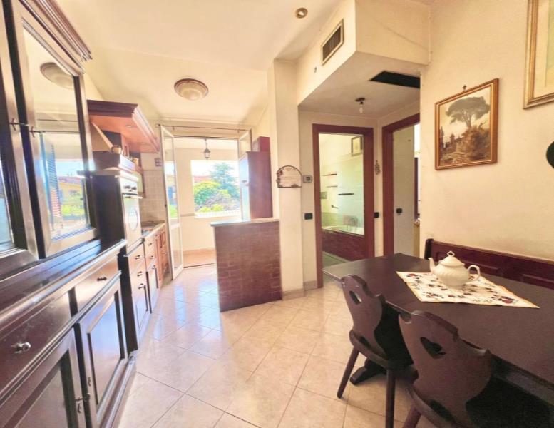 appartamento in vendita a Roma in zona Borghesiana