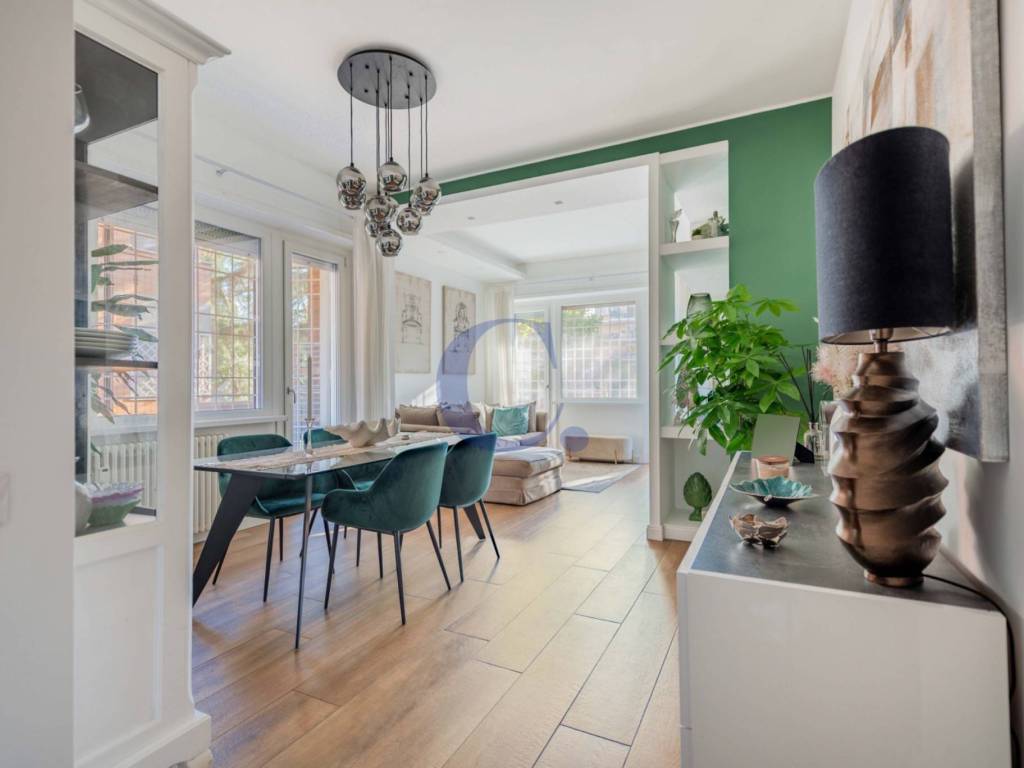 appartamento in vendita a Roma in zona Tomba di Nerone