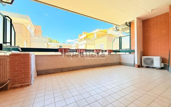 appartamento in vendita a Roma in zona Acilia