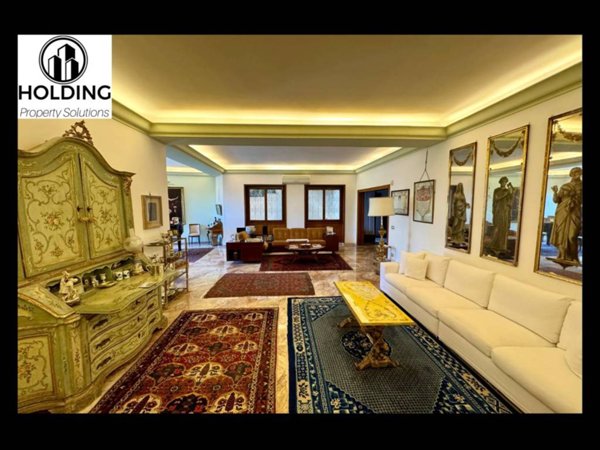 appartamento in vendita a Roma in zona Gianicolense