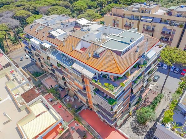 appartamento in vendita a Roma in zona Ostia