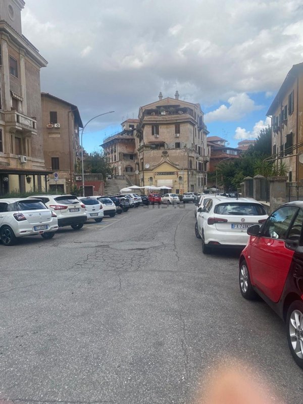 appartamento in vendita a Roma in zona Ostiense