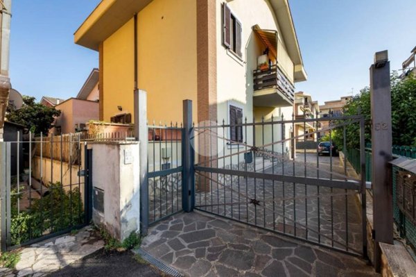 appartamento in vendita a Roma in zona Borghesiana