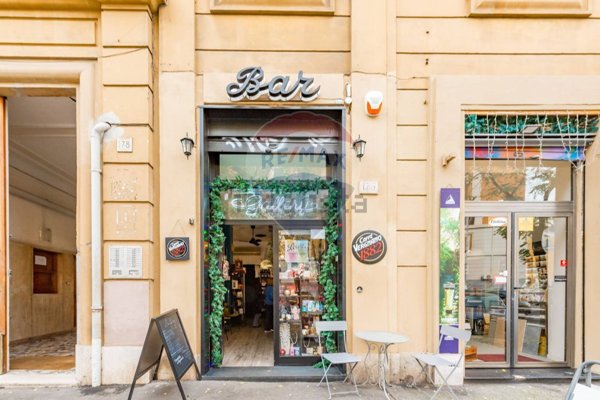 casa indipendente in vendita a Roma