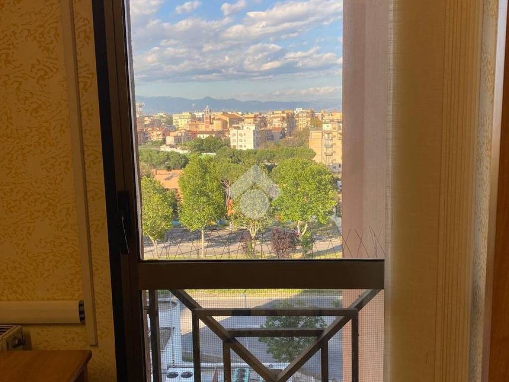 ufficio in vendita a Roma in zona Alessandrino