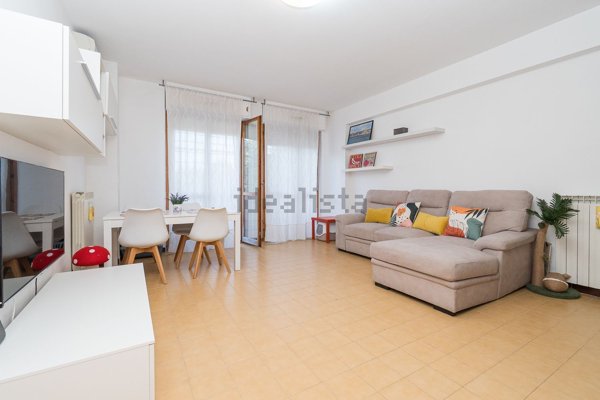 appartamento in vendita a Roma in zona Settecamini