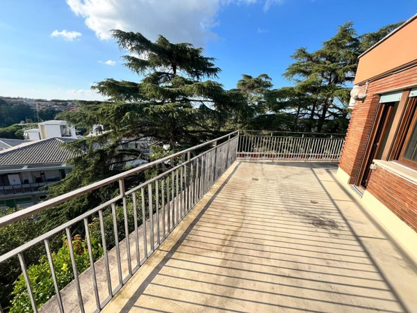 casa indipendente in vendita a Roma in zona Grottarossa