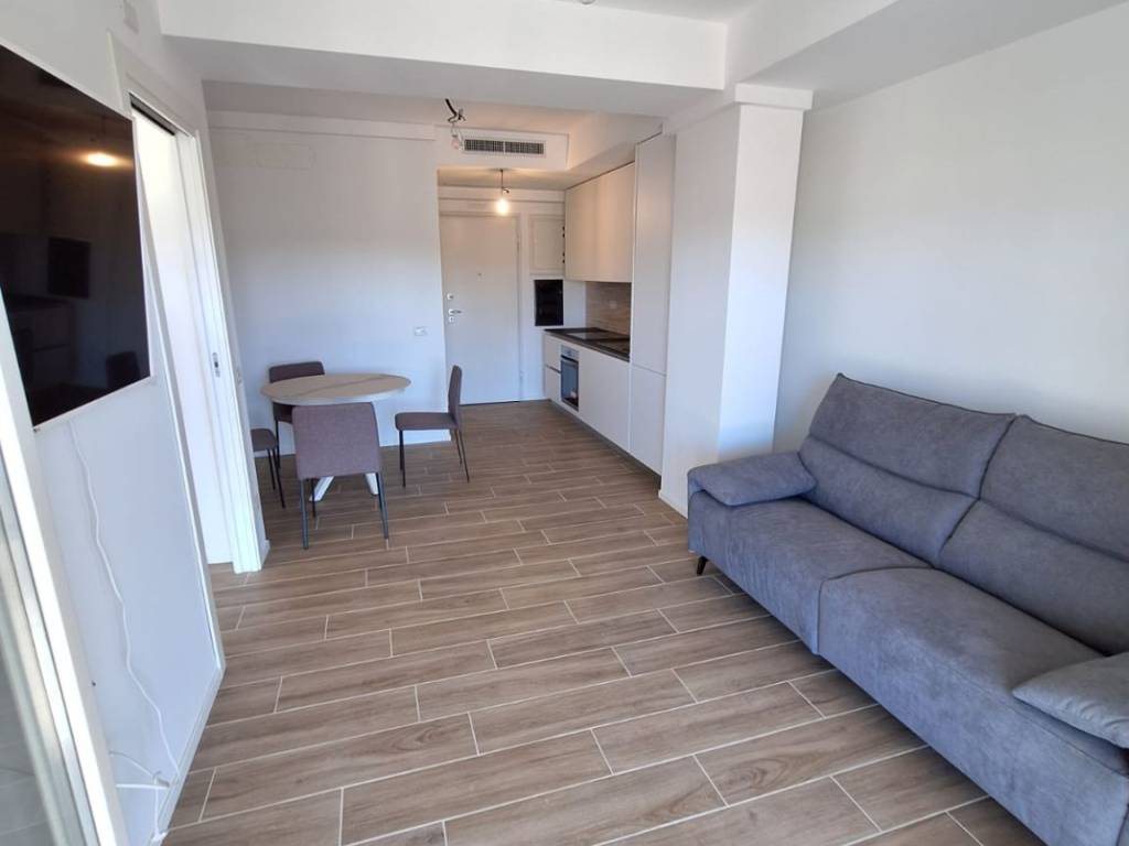 appartamento in vendita a Roma in zona Ostiense