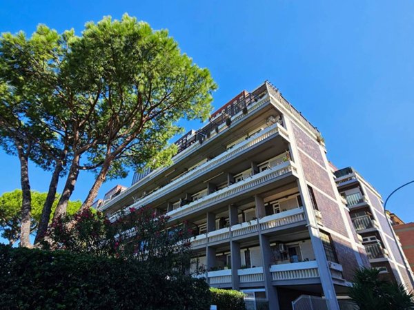 appartamento in vendita a Roma in zona Ostia Antica