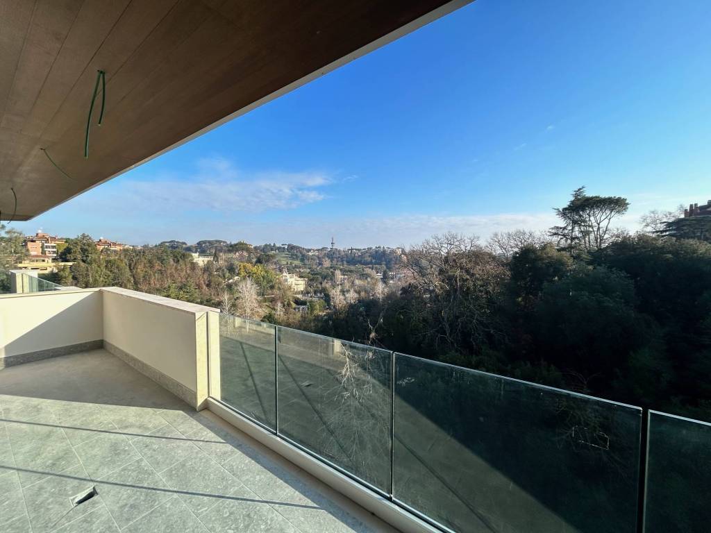 appartamento in vendita a Roma in zona Della Vittoria