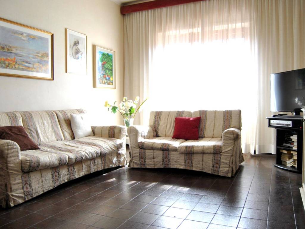 appartamento in vendita a Roma in zona Appio Claudio