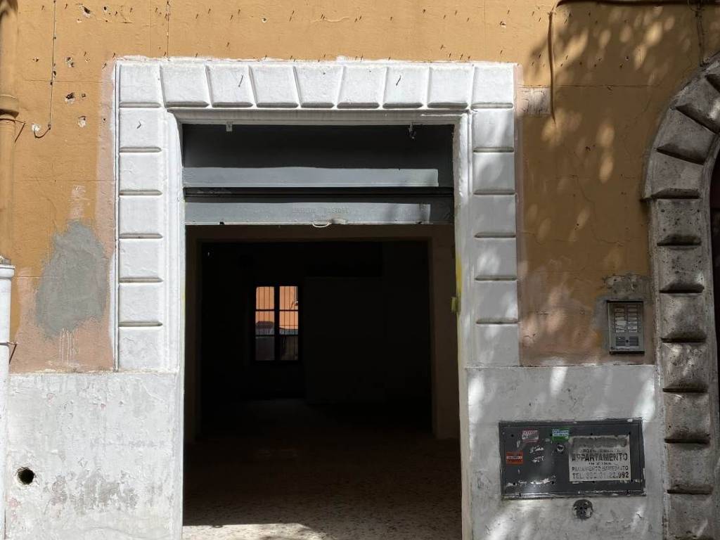 negozio in vendita a Roma in zona Tiburtino