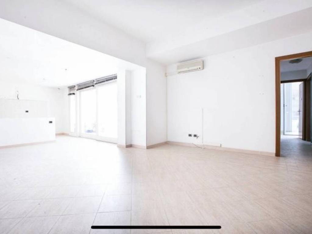 appartamento in vendita a Roma in zona Ostia