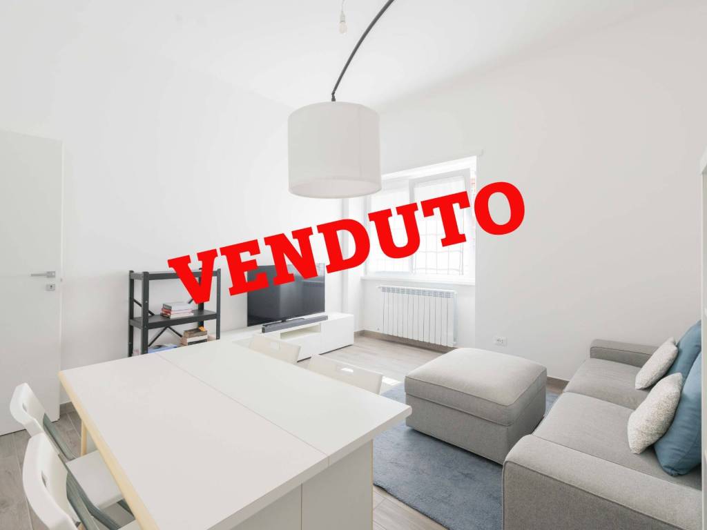 appartamento in vendita a Roma in zona Tomba di Nerone
