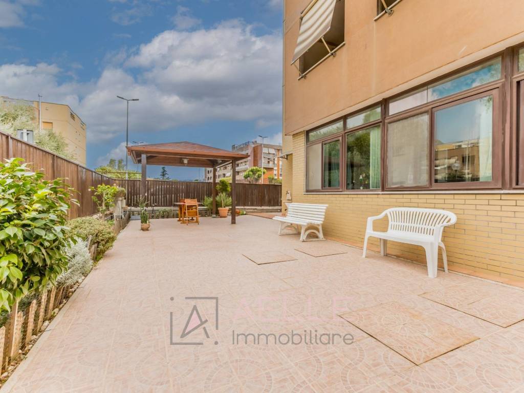 appartamento in vendita a Roma in zona Dragoncello