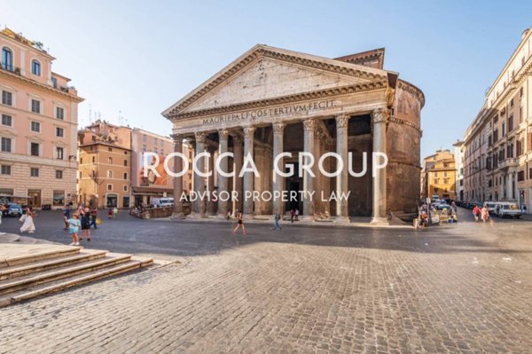 negozio in vendita a Roma in zona Parione/Sant'Eustachio