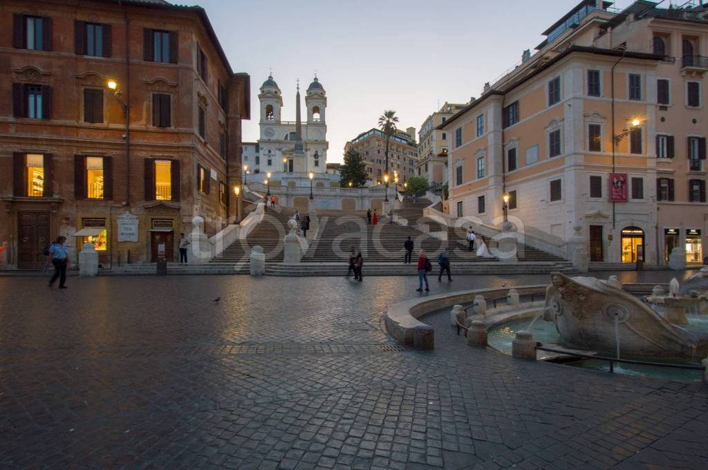 negozio in vendita a Roma in zona Parione/Sant'Eustachio