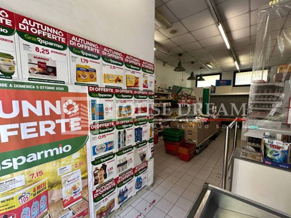 negozio in vendita a Roma in zona Prenestino-Labicano