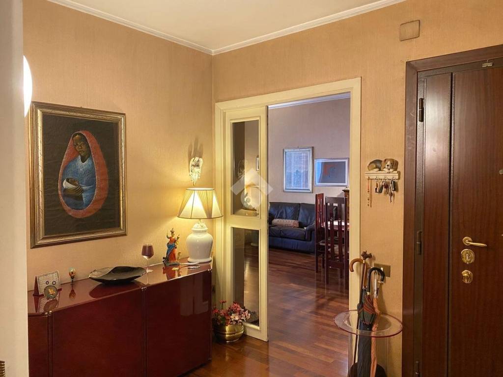 appartamento in vendita a Roma in zona Tuscolano